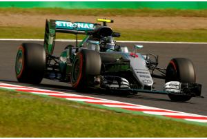 In Giappone trionfo stellare di Rosberg, che aumenta il distacco su Hamilton