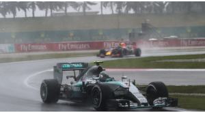 GP Malesia: Hamilton davanti a Vettel