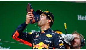 In Cina trionfo esemplare di Daniel Ricciardo