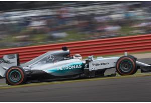 Vince tutto Lewis Hamilton a Silverstone