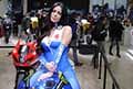 Hot Sexy Hostess Giorgia Pianta su moto Suzuki allEicma 2021 di Milano al Salone del Motociclo