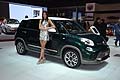 Fiat 500L Trekking e hostess al Salone di Ginevra 2013